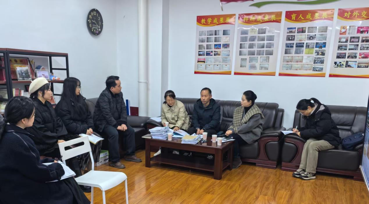 e5e19f53a9c2344b7f097f8153973f17