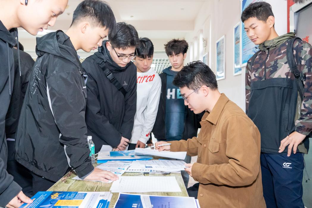 81aa4876fec6f837e0049d5168e29077