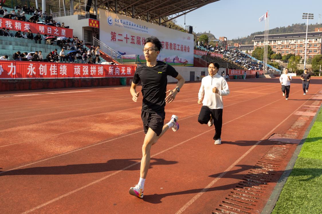 960464d485de0423430efe9ae498db62