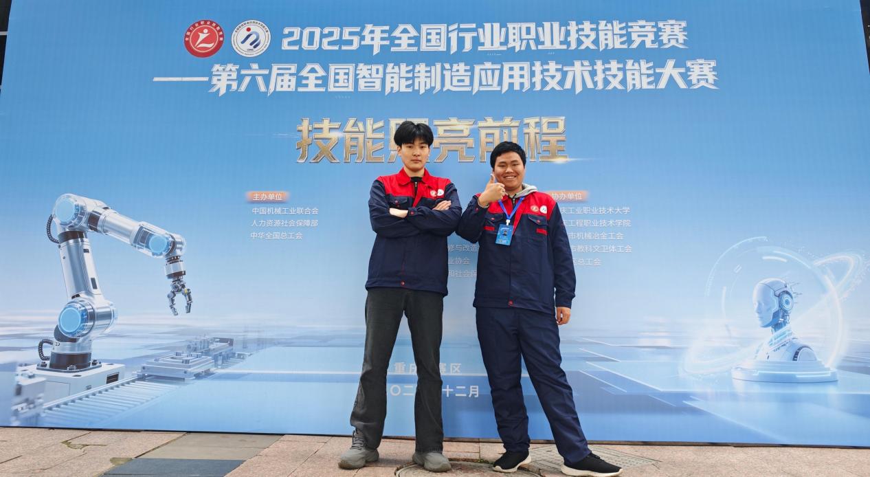 51bffa7767097405ab16ed901bcb012b