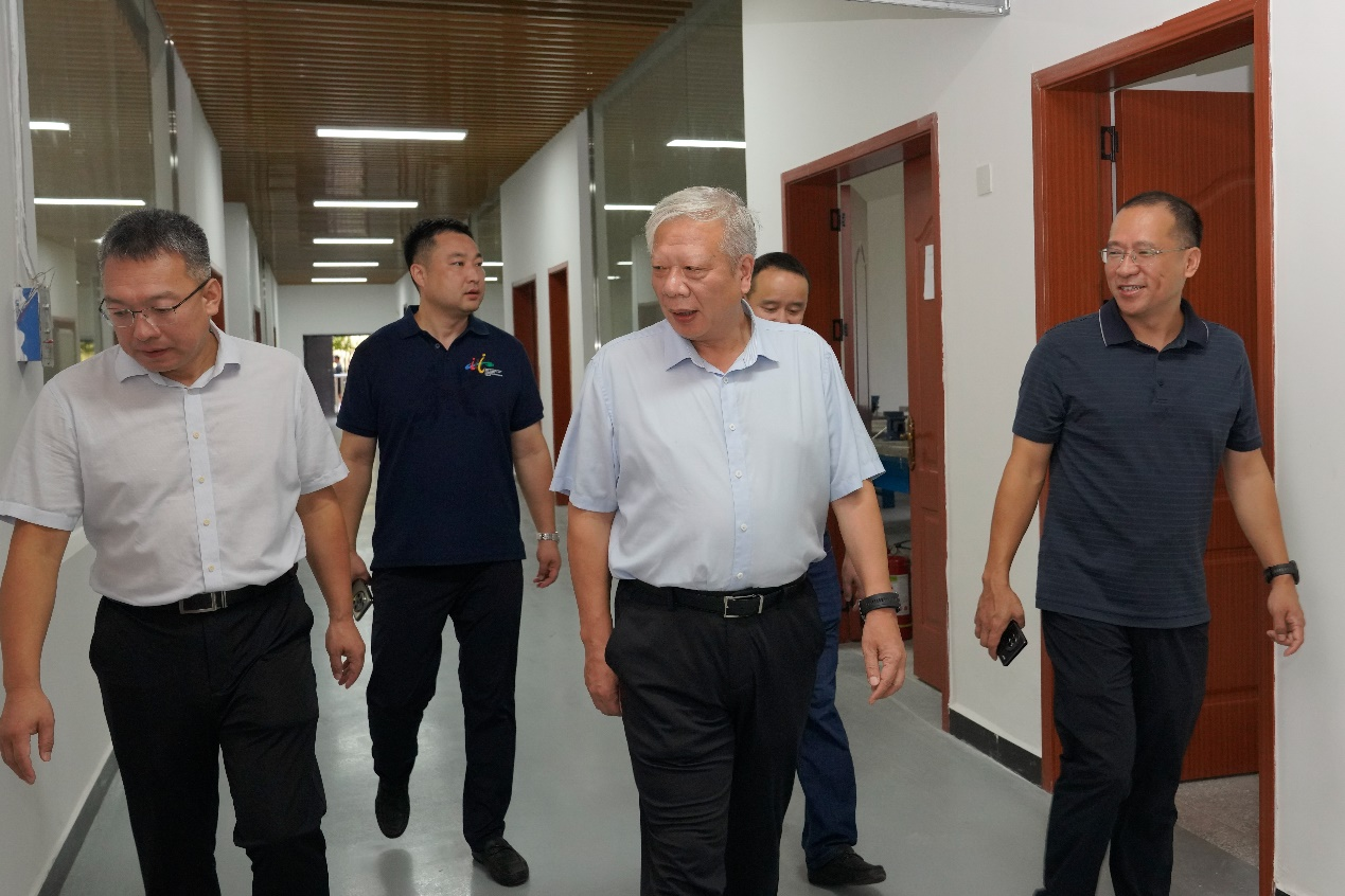 图片2.png 图片2.png